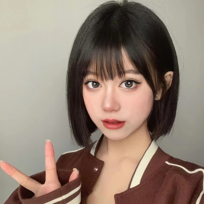 Fashionable Black Bob Haircut  - đánh giá và giá Hair Care Barber